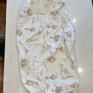 Unisex Pottery Barn Kids fitted crib / toddler bed sheet